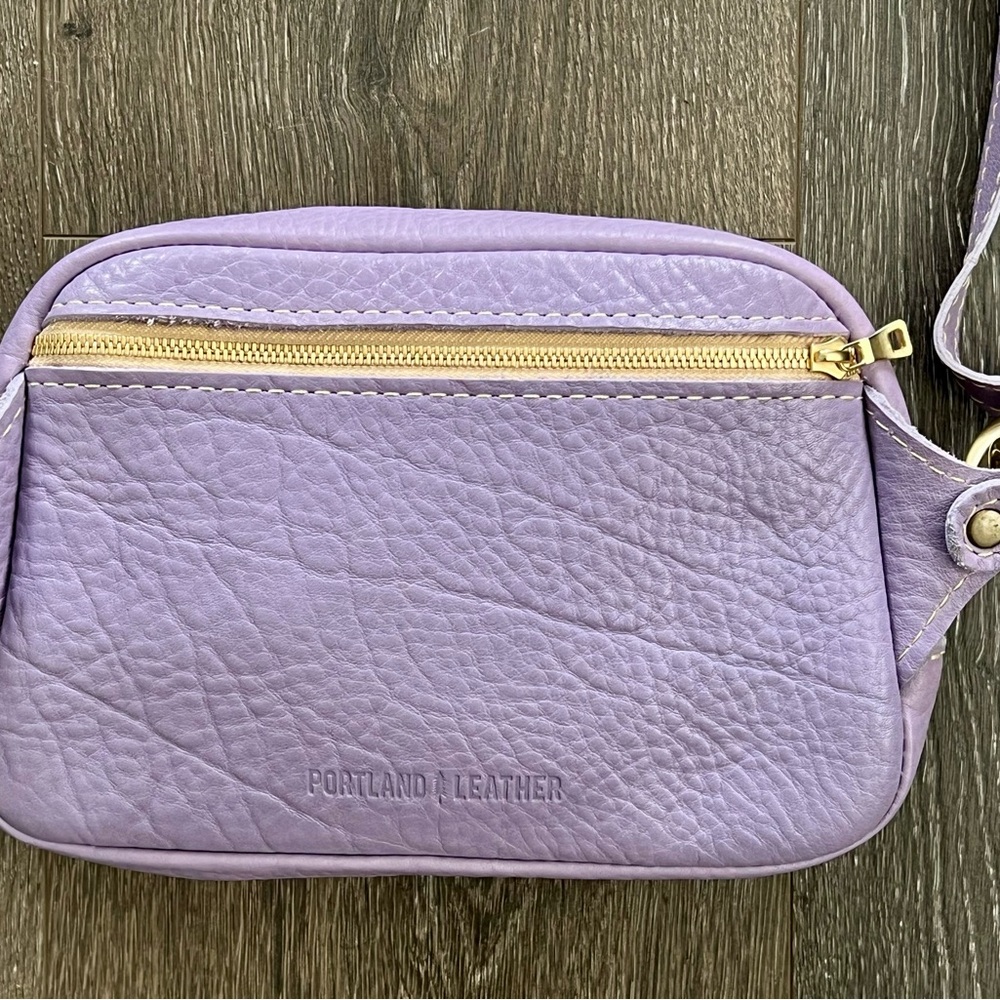 🦄 WISTERIA Scarlett Sling Bag - Portland Leather - Picture 4 of 4